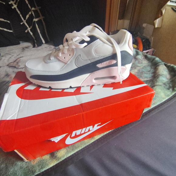 Nike Kids\' Air Max 90 White and Dark Blue Sneakers